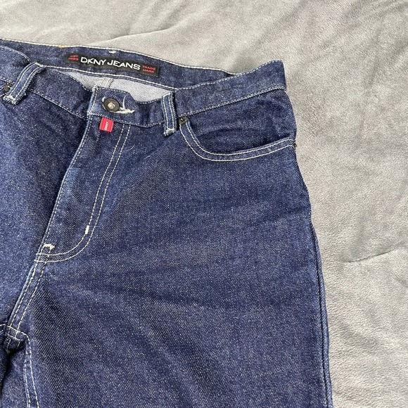 DKNY Womens‎ Size 8 Straight Leg Blue Jeans Classic 5 Pockets Style KCMU0749 - Picture 4 of 16